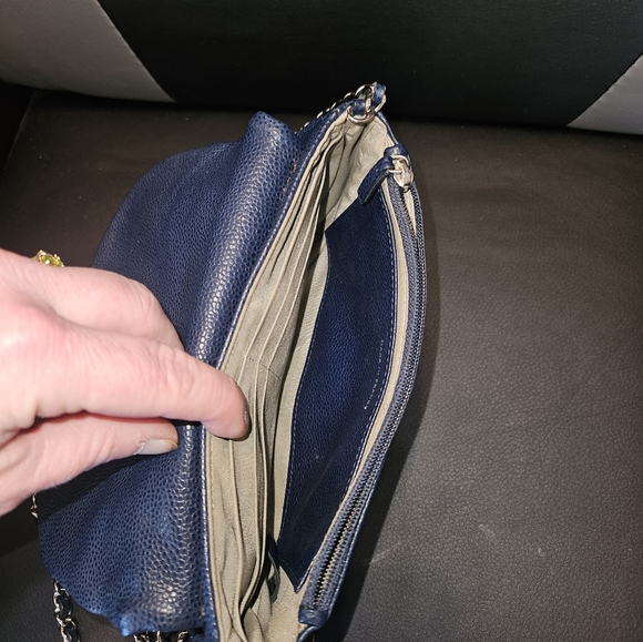 Authentic CHANEL half moon woc - Picture 6 of 6